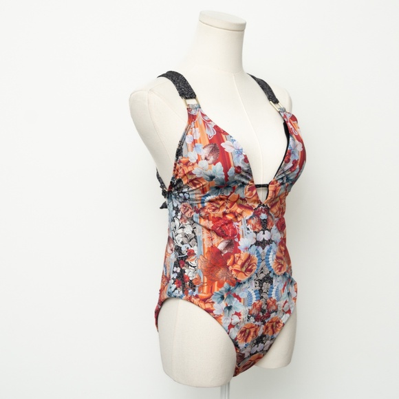 Aqua Blu - Maddison One Piece In Gardenia - White - Picture 10 of 15